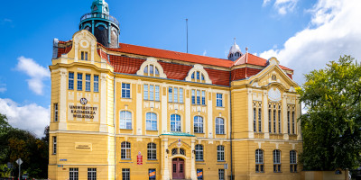 Przyjmowanie dokumentów od kandydatów na studia